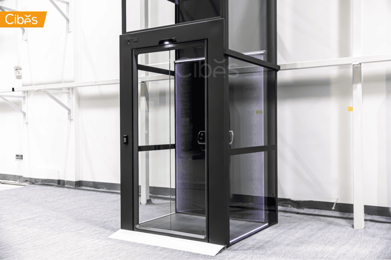 Thang máy S85 Galaxy với màu sắc bắt mắt, độc đáo